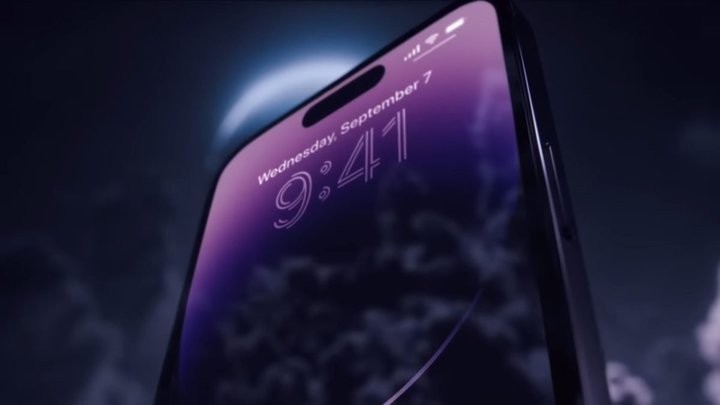 uiPhone 16 Pro Maxv͖6.9C`ɑ^AgiPhonejőh̉ʃTCYɁH