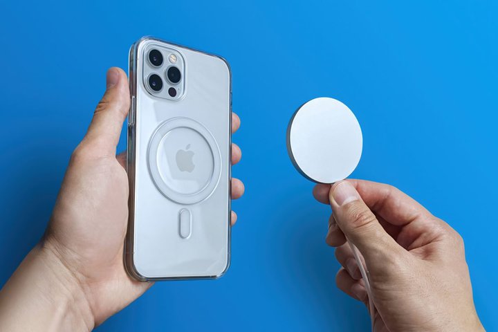 iPhone 15́uQi2vΉH F؃A_v^15WCX}[dł\