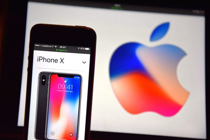 iOS 17AiPhone 8XȂǋ@̃T|[gIBiPadOS 17ł