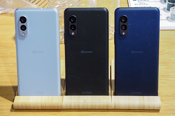 [J[̓PށEj]AX}zlK炷̃XpC