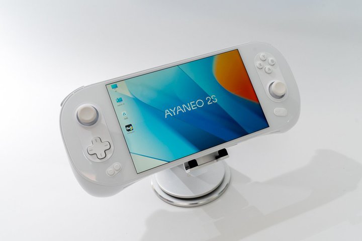 gуQ[~OPCuAYANEO 2Svr[BuRyzen 7 7840UvŐi