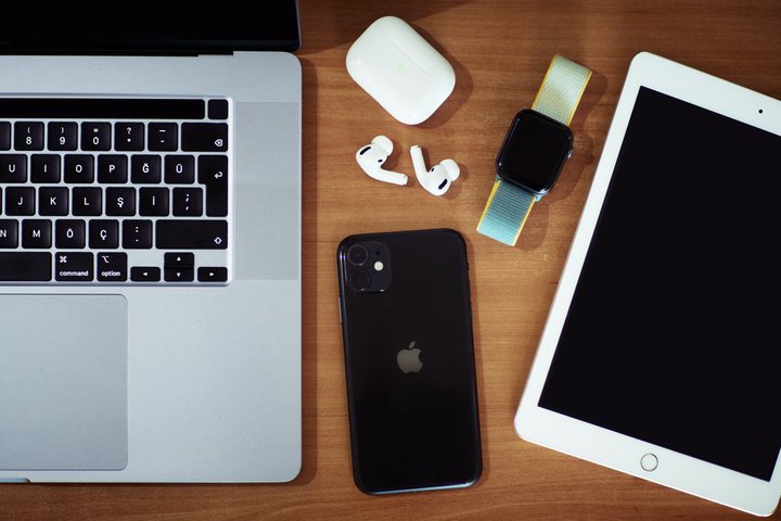 AbvuiPad PropmacOSv2023N[X̉\