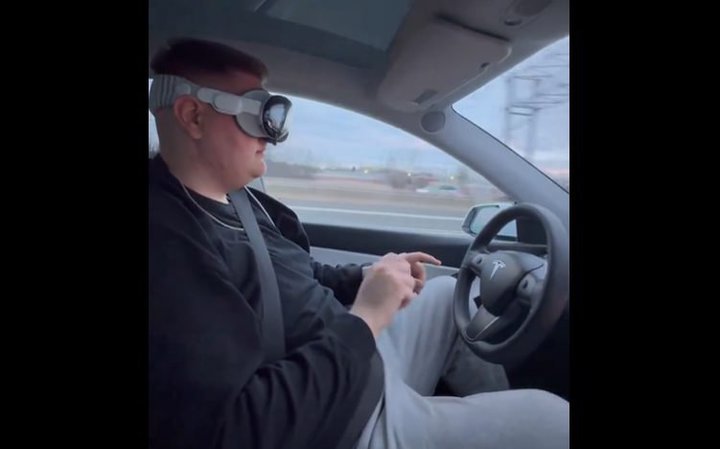 Apple Vision Pro𒅂ĎԂ^]铮悪