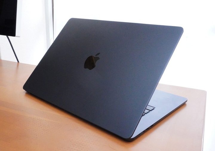 uM3 MacBook Airv1r[BĂ킩ggȂh