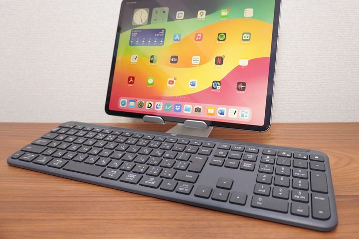 iуL[{[h̒ڃfI WN[uSingnature Slim K950vOsr[BMaciPadł̎gṕH