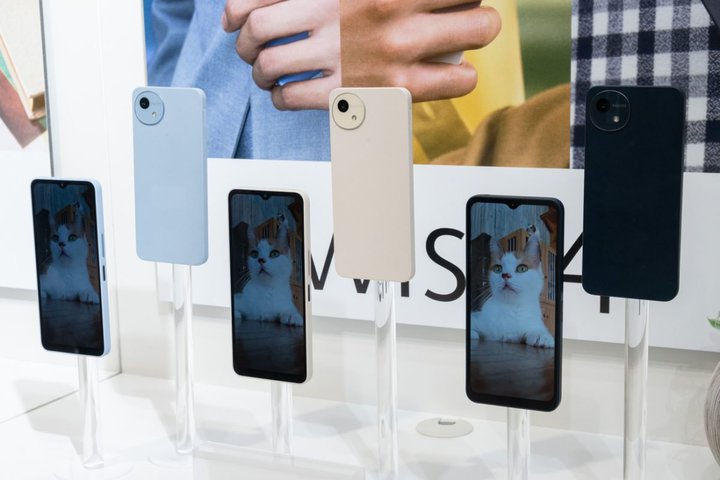 V[vAgRNɗƂĂɂhx[VbNX}zuAQUOS wish4v