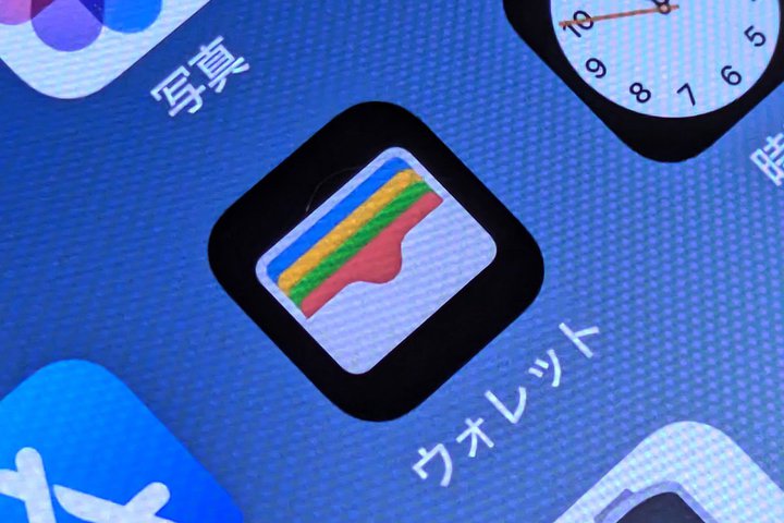 iPhoneŃ}Cio[J[hAΉf́HłHނł킩ƍ