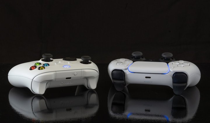 PS5ŃQ[Xbox Series X\DĂ邱ƂRAƂ