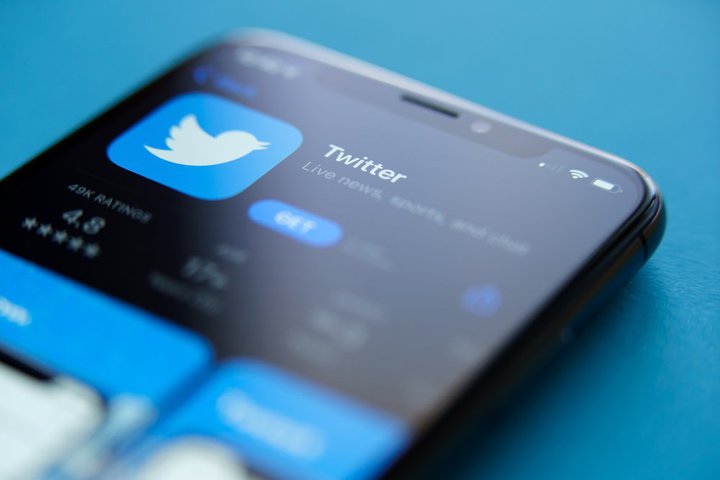 AbvTwitterLA}XN̔ɎۂɌĂ