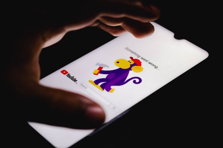 iOSYouTubeAvNbV蔭A݂͏Cς