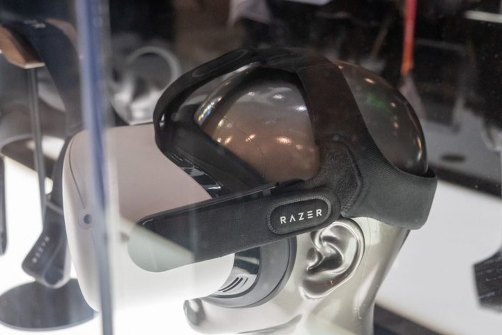 RazerQuest 2ANZT[ցBMini LED̗pm[gPCȂCESŐVi\