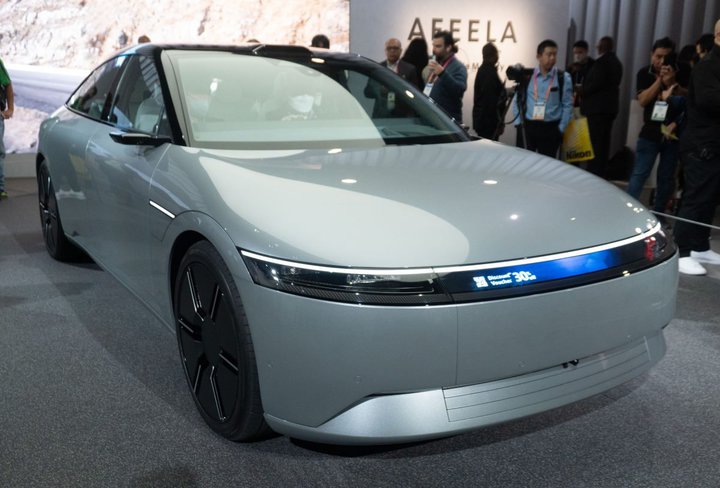 u^]ȂEVvB\j[&z_́uAFEELAvԂŊ