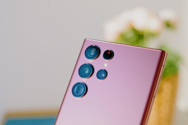 uGalaxy S23 UltravJȂǗoBJ͒Ɠx\啝Abv