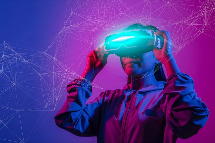 �A�b�v������AR/VR�w�b�h�Z�b�g�A�������Ĕ���Ȃ����O�B�o�b�e���[����2���ԂŃL���[�A�v���s��