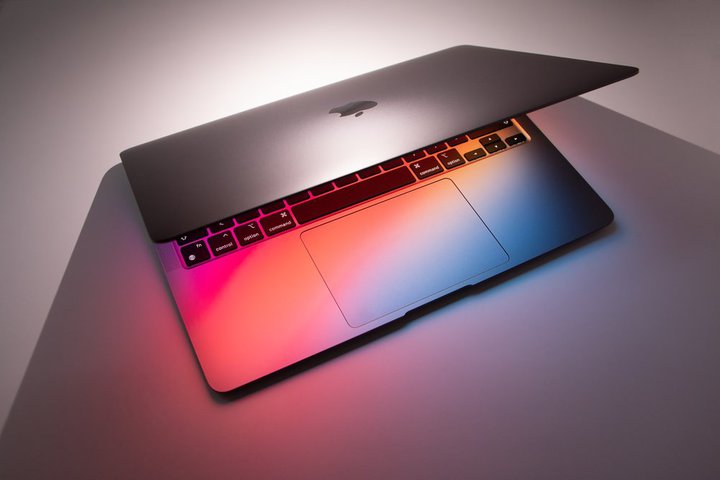 MacBook Airڂ́uM3v`bvAM2 Pro𗽉킷鐫\