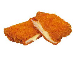 人気の「ファミチキ（チーズタッカルビ味）」が250万食限定で再発売。税込230円