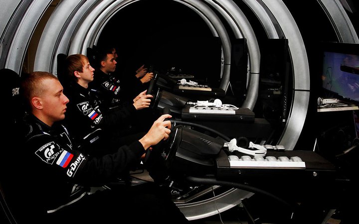 Q[wOc[XxnEbhŉf扻Bē́w9nx̃j[EuJvyGadget Gatez