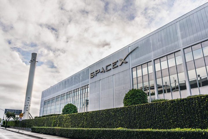 SpaceX、マスクCEOを非難する公開書簡を記した従業員らを解雇。労働法違反の指摘も【Gadget Gate】