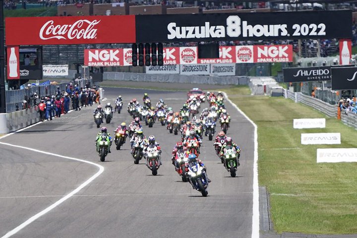 5NԂ̕I BS12Łu鎭8ρv̊SpB8/6 11