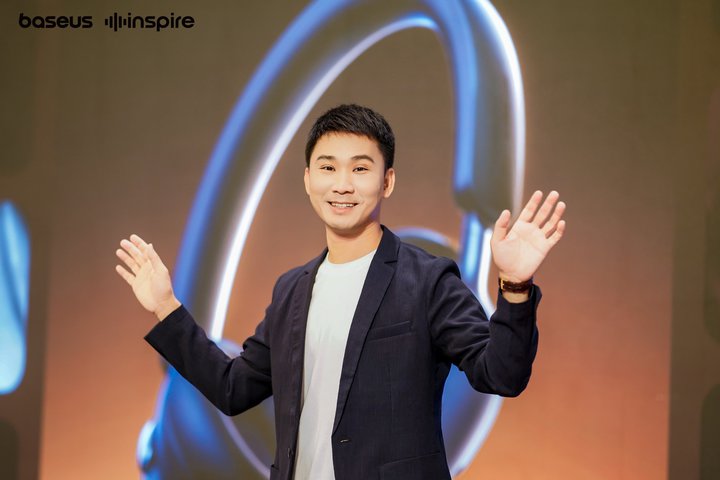 IFASound by Bosełg߂ɁBBaseusnƎ҃C^r[u[U[S̍ĺA̋݁v