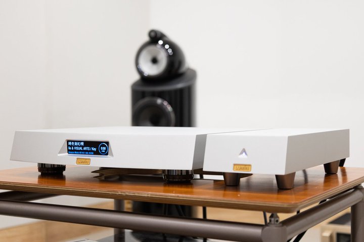 LUMIN̐i͏IȂB̃fBXN[gDACځuX2v̎vzJS҂ɐuI