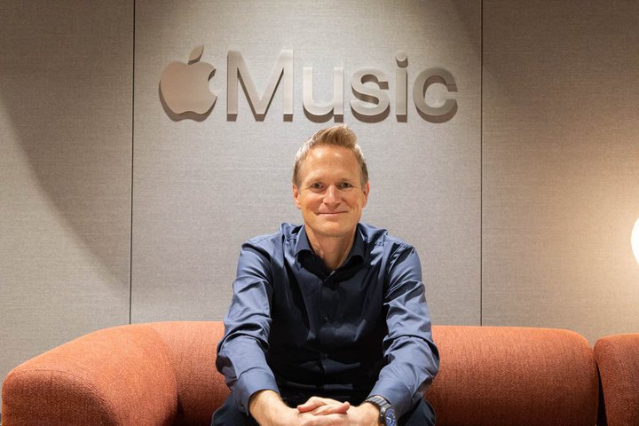 �N���V�b�N���y�ɂ��L����h���r�[�A�g���X�BApple Music�̃L�[�}���ɕ������y�z�M�̂��܂Ɩ���