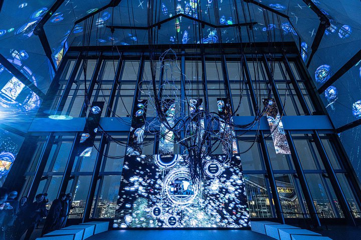 �g�d�]��Ԃ��������E�ցh �w�U�k�@�����W Ghost and the Shell�x���̉�������̔w�i��u��