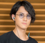 �ǂ��������鐺�D�E�����x�コ��ɁA�j���{�[�J�������ӂ�AKG�C���z���𒮂��Ă������