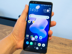 HTCAHDRΉuVl}fBXvCvڂ̍ŏʃX}zuHTC U12{vBgđh 