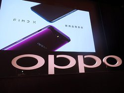 OPPO̊̓X}zuFind XvA{11{ɖ11~Ŕ