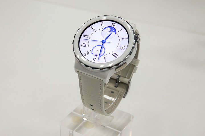 t@[EFCAgNǗhX}[gEHb`uWATCH GT 3 ProvB30m܂ł̃_CrOɂΉ