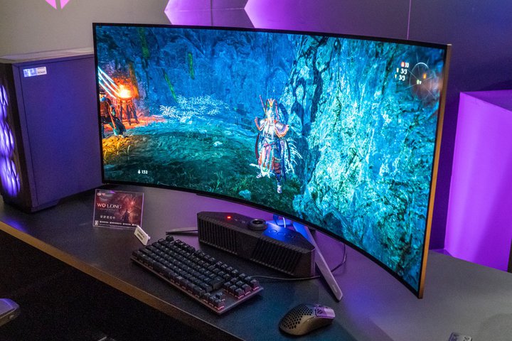 LGAL@EL̗p240HzQ[~Oj^[2@̓{