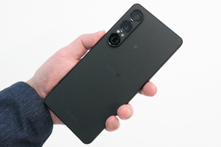 \j[AtOVbvX}zuXperia 1 VIIvBƎAIWALKMAN^BRAVIA^̒mŐ\