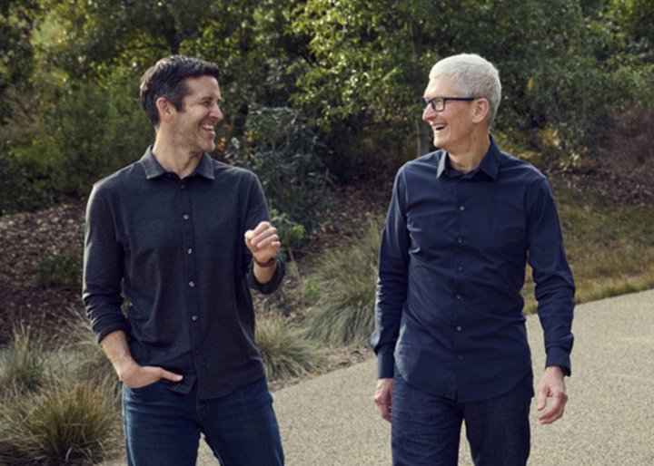 Apple�A�W�����E�^�[�i�X�����VCEO�ɏA�C�B�e�B���E�N�b�N���͎������̉��