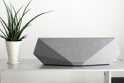 �K�`�̃}�j�A�������T�E���h���X�^�C���b�V���ɁBDYNAUDIO�̃��C�����X�X�s�[�J�[�uMUSIC�v�𒮂�