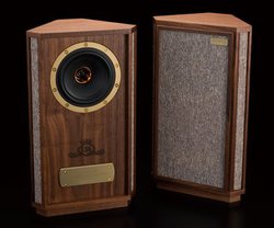 TANNOY�̃X�s�[�J�[���@�uAutograph mini�v���gGR�h�Ƃ��ĕ����B���̃T�E���h��T��