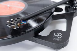 REGA�A�i���O�v���[���[�uPlanar8�v���炷�ɏ�i�`�������T�E���h�B�قڑS�č��V�̐l�C���f����p�@