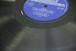 ����ȃJ�[�u�ɒN�������H�`�킵���C�R���C�U�[�J�[�u�̐��E�`�y��1��z