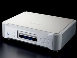 Grandioso�̈�`�q���p������SACD�f�B�X�N�v���[���[���@�B�G�\�e���b�N�uK�]05Xs�v�𒮂�