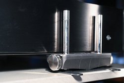 �t���e�b�N�uNCF Booster-Signal-L�v������ɓ����A�[�q���R���|�[�l���g���x����n�CCP�A�N�Z�T���[���H�L