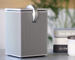 �ŏ㋉�̉��ƃf�U�C���ALUXMAN B-side�̃��C�����X�X�s�[�J�[�uASC-S5�v�́g�n�C�t�@�C�h�̈�