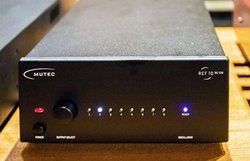 �����قǑ傫��4dB�̍��BMUTEC�V�N���b�N�uREF10 SE120�v���񂭃n�C�G���h�f�W�^���I�[�f�B�I