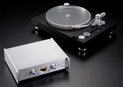 ���̎��͂Ɋp�c��Y�����۔��B�e�B�A�b�N���̃t�H�m�C�R�uPE-505�v���A�i���O�v���[���[�uTN-5BB�v���r���[