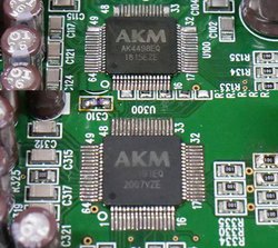 �\�z10�N�ADAC��2�`�b�v�Ɂg�����h�������ʂƂ́H AKM�uAK4191�{AK4498�v�𒮂���