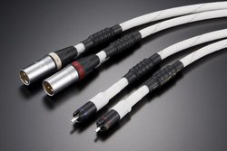 ���݊����锗�^����ɋ����B�e�B�O�����ō���u2000�V���[�Y�v�̃C���^�[�R�l�N�g�P�[�u���𒮂�