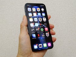 iPhone 12^iPhone 12 Pror[BoJ5G܂ŁA͂𑍃`FbN