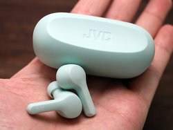 Ђ߂gቿiъSCXCzhɁu͓IȑIvoI JVCuHA-A7Tv𒮂