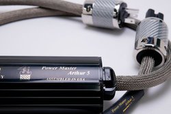 �L�������b�g�E�e�N�m���W�[��PC-Triple C���̗p�A�V�d���P�[�u���uARTHUR�v�𒮂�