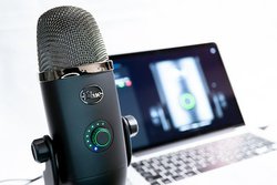 j[m[}ɕKvȂ̂́u}CNvIȒPȂ̂ɖ{ihABlueuYeti XvŁgǂR~jP[Vh悤