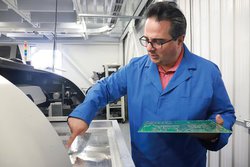 �J�i�_�̃A���v�u�����h�uMOON�v�̍H������|�[�g�I�@10�N�ۏ؂�񑩂��鐸�k�Ȃ��̍��̔閧��T��